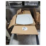 CASE OF 8" SQUARE PLATES