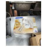 HAND MIXER
