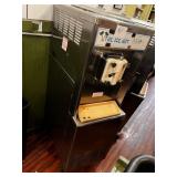 TAYLOR FROZEN BEVERAGE SHAKE MACHINE 441-27