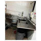 3 COMPARTMENT CORNER SINK