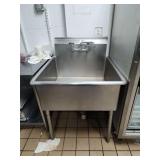 1 COMPARTMENT SINK 33" X 33.5"