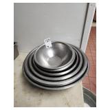 LOT 16 ASSORTED BOWLS