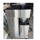 BUNN COFFEE MAKER WITH DISPENSER