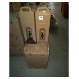 CAMBRO INSULATED DRINK DISPENSERS