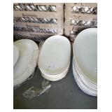 LOT OF 11 OVAL PLATES 14"