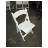WHITE WOOD FOLDING CHAIRS