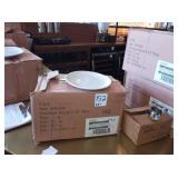 LOT OF 24 ROUND PLATES 8-1/4"