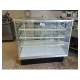 4 FT BAKERY CASE