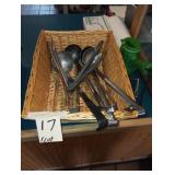 LOT UTENSILS