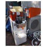 JUICE TREE COMMERCIAL JUICER MODEL 900