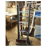 HAND TRUCK