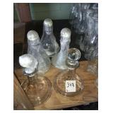 HEAVY WINE GLASS CARAFES WITH TOPS