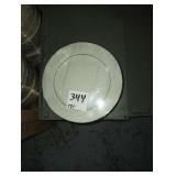 LOT OF 175 PLATES WITH GOLD TRIM 9"