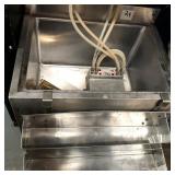 SS ICE BIN 24" X 18"