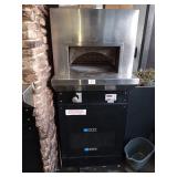 WOODSTONE GAS PIZZA OVEN 29" X 37" X 68" TALL