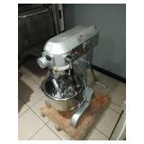 OMCAN 20 QT MIXER WITH ATTACHMENTS SP200A