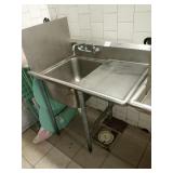 1 COMPARTMENT SINK WITH DRAINBOARD 37"