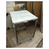 HALF SIZE PAN RACK WITH CUTTING BOARD TOP