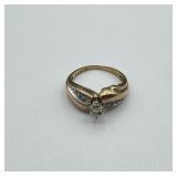 10kt Gold & Diamond Ring - 2.5 dwt - Size 7