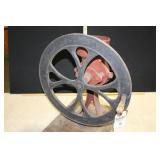HAND CRANKED CAST IRON FOODMILL / COFFEE GRINDER HAND CRANKED CAST IRON FOODMILL / COFFEE GRINDER
