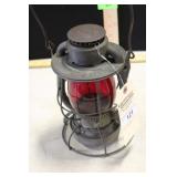 NEW YORK CENTRAL LANTERN (RED NEW YORK CENTRAL)