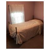 TWIN CHENILLE BEDSPREAD W/ FRILLS