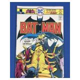VINTAGE BATMAN & DECTECTIVE 25 CENT DC COMIC