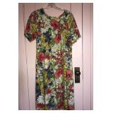 WOMENS CLOTHING (LOT #5) - HAWAIIAN TROPICAL