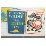 LARGE GROUPING OF BOOKS