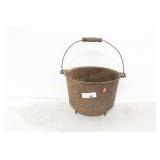 CAST IRON POT, MISSING LID