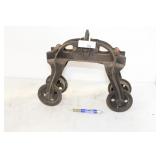 JUMBO SWIVEL, HAS TROLLY