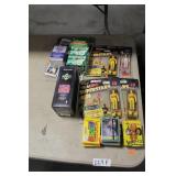 GROUPING OF COLLECTABLE CARDS AND FIGURES