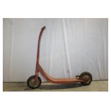 VINTAGE RADIO STEEL MFG. CHILD SCOOTER