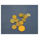 WHEAT PENNIES AND FOREIGN COINS