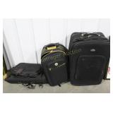 5 PIECES OF LUGAGE/ CARRY BAGS