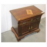 2 DOOR SINGLE DRAWER END STAND