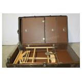 LIKLY STANDING TRAVEL TRUNK