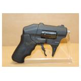 VOLLEYFIRE DOUBLE BARREL 22 MAG. REVOLVER