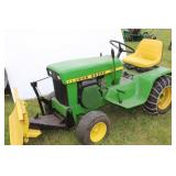 JOHN DEERE 110 LAWN TRACTOR