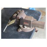 DURACRAFT MODEL 70640 BENCH VICE