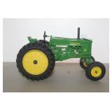 ERTL JOHN DEERE 70
