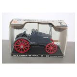 INTERNATIONAL 8-16 KEROSENE TOY TRACTOR