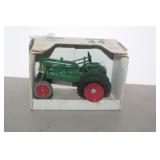 OLIVER SUPER 44 TOY TRACTOR