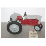 FORD 900 DIE-CAST TRACTOR