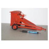 ALLIS CHALMERS ROUND BALER