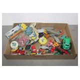 BOX OF BUTTONS, HO SCALE ITEM