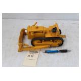 INTERNATIONAL  MULLDOZER