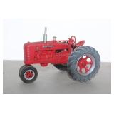 MCCORMICK FARMALL M DIE-CAST TRACTOR