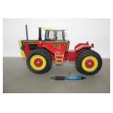COMINON STRONG 1990 DIE-CAST TRACTOR