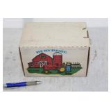 TOY TRACTOR MASSEY HARRIS #33